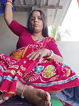 Webcam Model (reya743)  is live.Free join now!