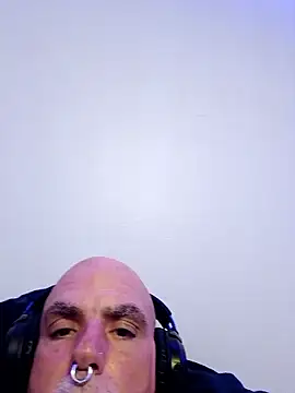 edgaralenpole - EdgarAlenPole's free webcam