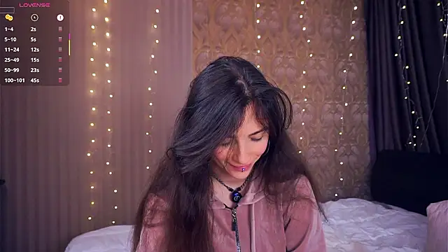 holla_molly - Holla_Molly's free webcam - UK Sex Cams