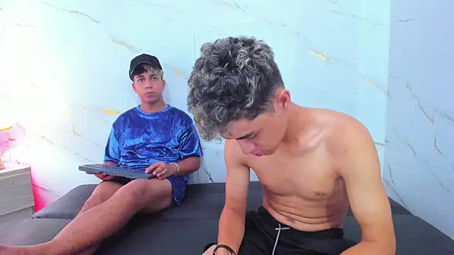 roman_cute - Roman_cute's free webcam - UK Sex Cams