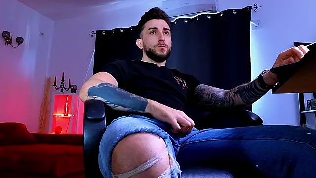 mightyaaron66 (M young) - 𖤐🔥 parTy Time ,House parTy  !  💨𖤐