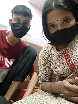 couplegk71 - Couplegk71's free webcam - UK Sex Cams