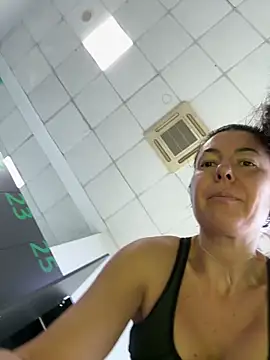 Webcam Model (eveangelll)  is live.Free join now!