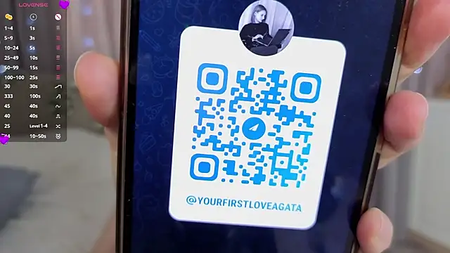 sunshine_agata (F young) - FUCK MY TITS CLOSE TO CAMERA