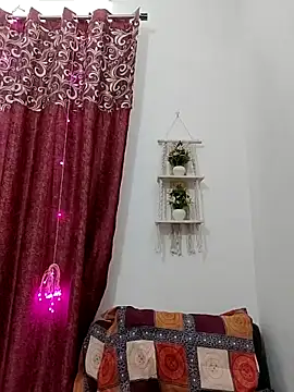 Webcam Model (SEEMA_127)  is live.Free join now!