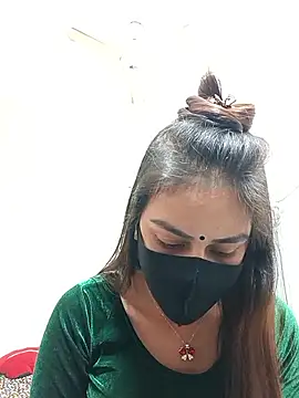 Webcam Model (Tanisha-1)  is live.Free join now!