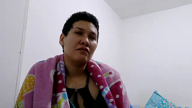 luxandracon23 - Luxandracon23's free webcam - UK Sex Cams