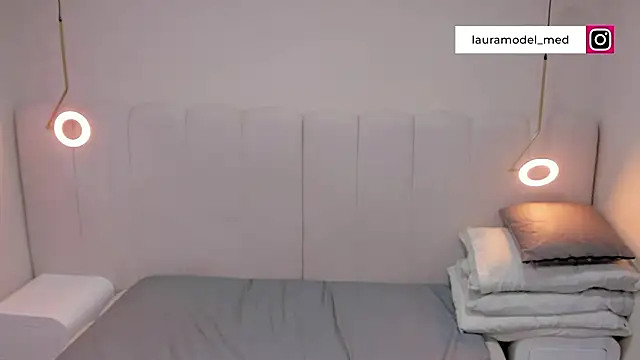 riri_candy - Riri_candy's free webcam - UK Sex Cams