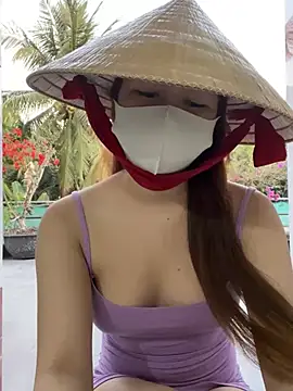 BabyThree_'s Stripchat show and profile