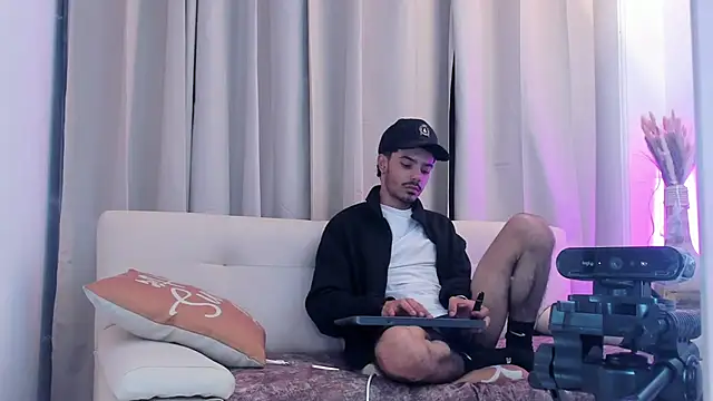 timothe_evans - Timothe_Evans's free webcam - UK Sex Cams