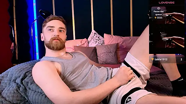 dexterdexx (M young) - Naked and Jerk off ;)