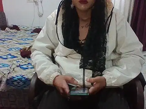 honey_980 (T young) - nude erotic dance