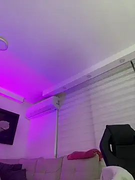 isa_p (F young) - Doggy and spank ass