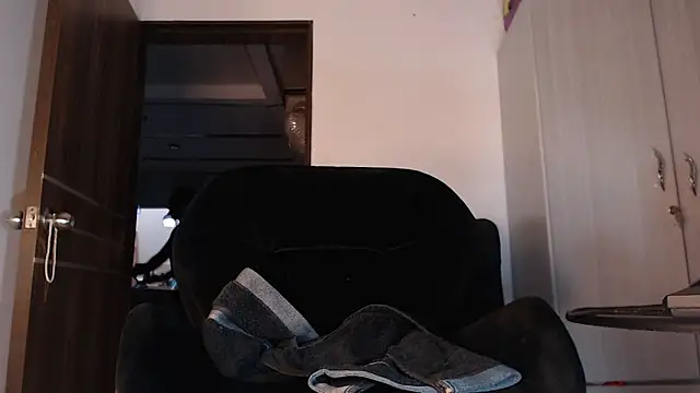 mistressbigcock777 - Mistressbigcock777's free webcam