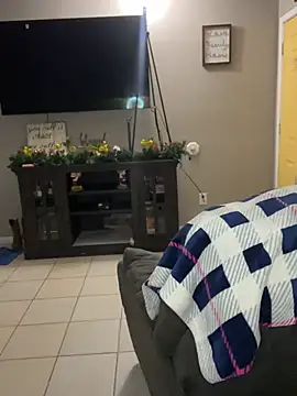 Webcam Model (HTXBELLE)  is live.Free join now!