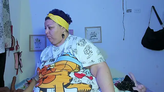 QUEEN_MANDY_BBW webcam