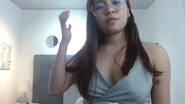 chaneelstark - Chaneelstark's free webcam - UK Sex Cams