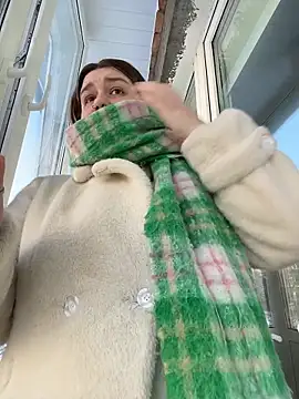 suziemurray (F young) - nipples clamps