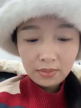 qrooo (F young) - 脱掉内衣直播