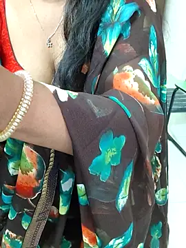 Nikitha_telugu