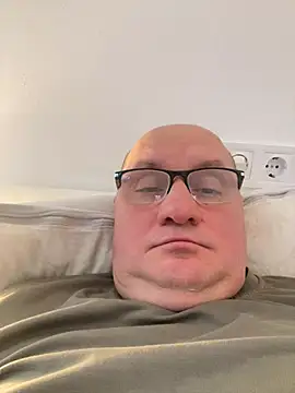 vanjbi45 (Ask my age) - 👋🏻🍌🍾💦💋🍓