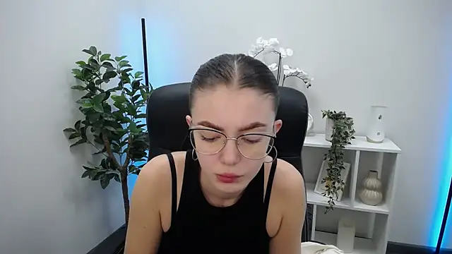 ritaneer - Ritaneer's free webcam - UK Sex Cams