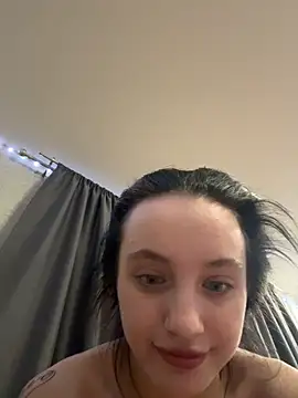 miatee - MiaTee's free webcam - UK Sex Cams