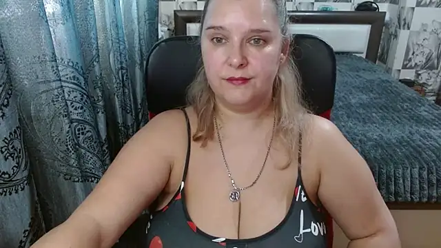 boolochka - Boolochka's free webcam - UK Sex Cams