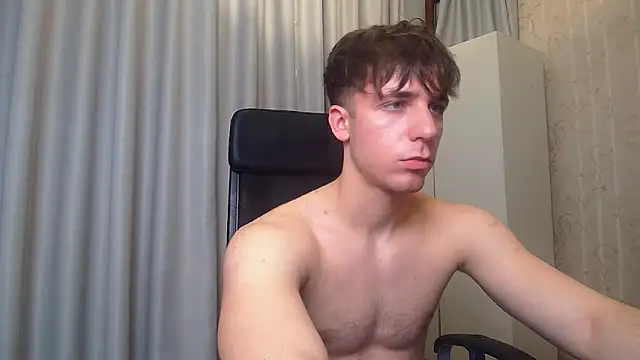 kellenwest (M twink) - cum show