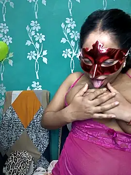 big_tits-queen1 - Big_tits-queen1's free webcam - UK Sex Cams