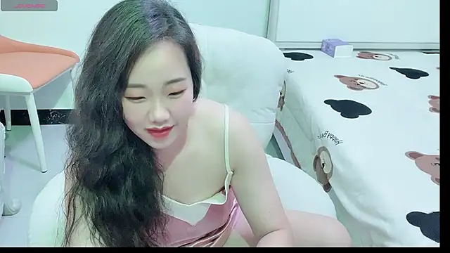 Zhenzhen-Love webcam
