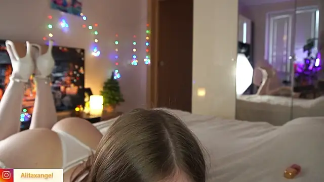 AlitaXAngelic webcam