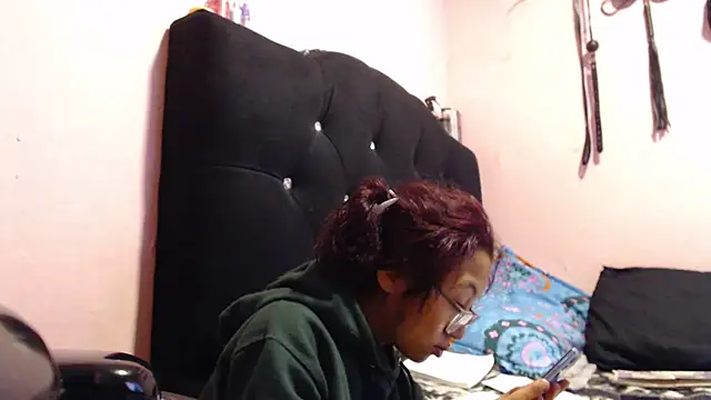 Violet_And_Smith webcam