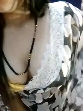 Webcam Model (Hot_rashika_) is live