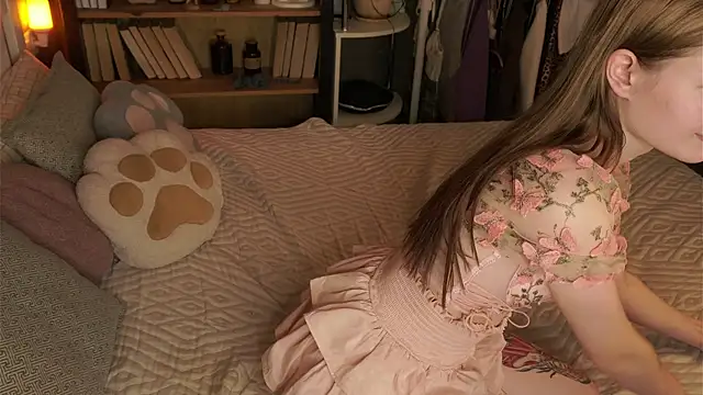 lynhillaire - LynHillaire's free webcam - UK Sex Cams