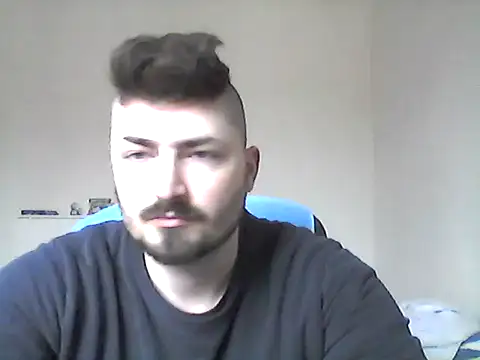 durazzo95 - Durazzo95's free webcam - UK Sex Cams