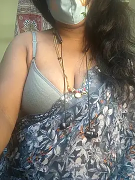 preeti345 (F milf) - Panty show