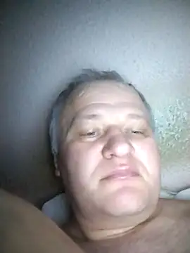 nudistu021 (Ask my age) - Golll