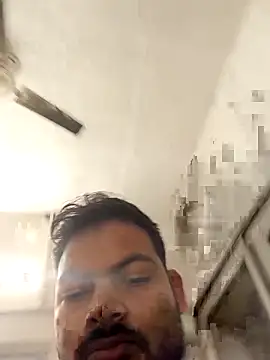 xyz-indian (M young) - Laptop