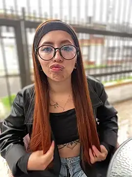 Webcam Model (Sallem_Pink)  is live.Free join now!