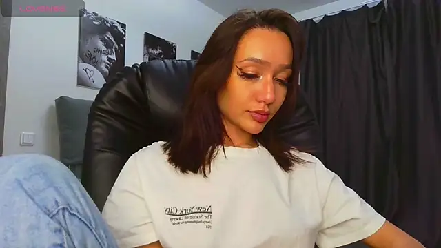 lisa_shultz - Lisa_Shultz's free webcam - UK Sex Cams