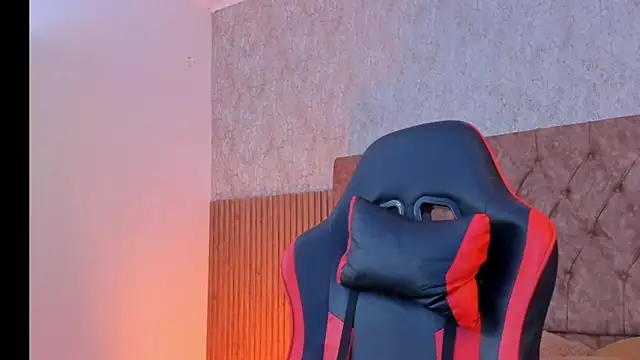 adonys_lewis_ (M young) - spit muscle 💦🦾