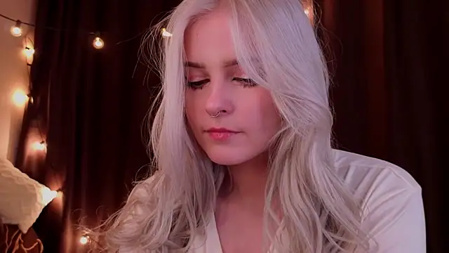 shynialice - ShyniAlice's free webcam - UK Sex Cams