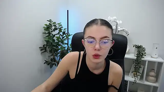 ritaneer - Ritaneer's free webcam - UK Sex Cams