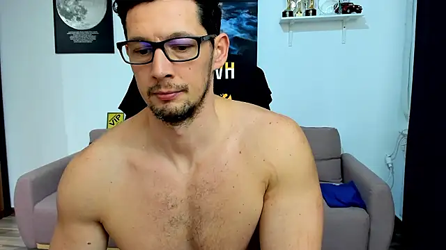 BrutusK08 Live Webcam on Stripchat