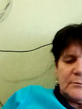 Webcam Model (IrchykLove)  is live.Free join now!