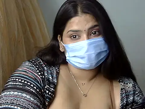 cutelady65 (F young) - Nude dogi style🤩😜