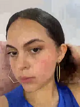 Webcam Model (Annie_bonnie_)  is live.Free join now!