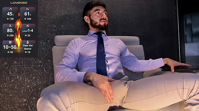 markwalker__ (M young) - 🔥Naked, Hard cock & Blow clouds🔥