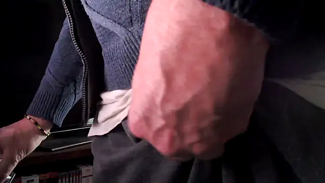 unicum900 (Ask my age) - ... make me cum !!!